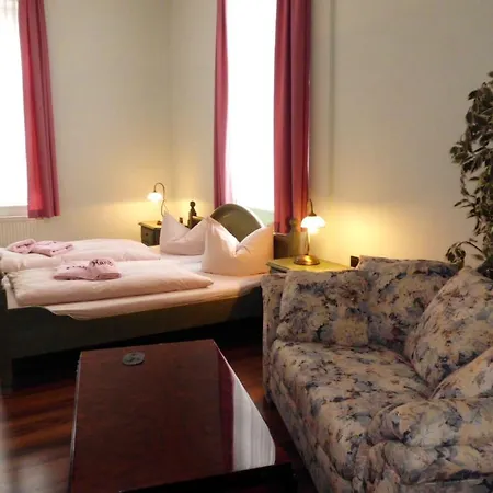 Thuringer Hof Han/Misafirhane Hildburghausen